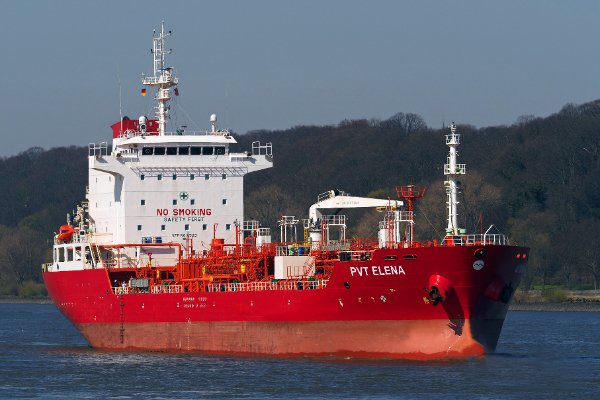 Dịch vụ vận tải tàu chở dầu, hóa chất trọng tải 13.000 DWT