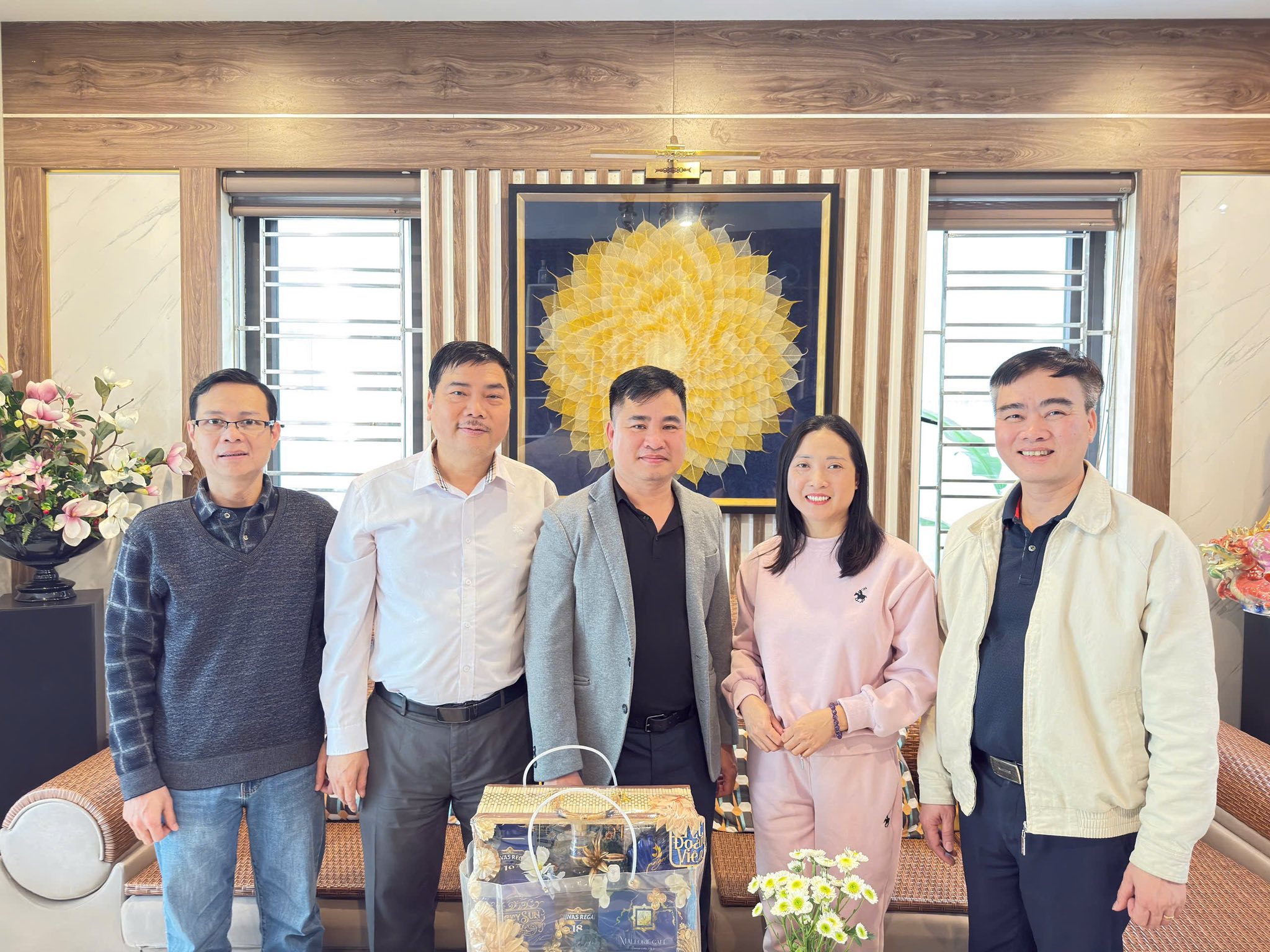 LÃNH ĐẠO PVTRANS-PTT THĂM, CHÚC TẾT GIA ĐÌNH THUYỀN VIÊN VÀ CBCNV NHÂN DỊP XUÂN 2026