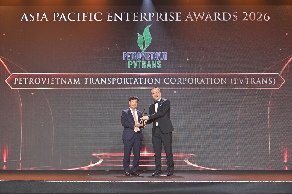PVTrans nhận giải thưởng Doanh nghiệp Quản trị Bền vững & Minh bạch tại APEA 2026