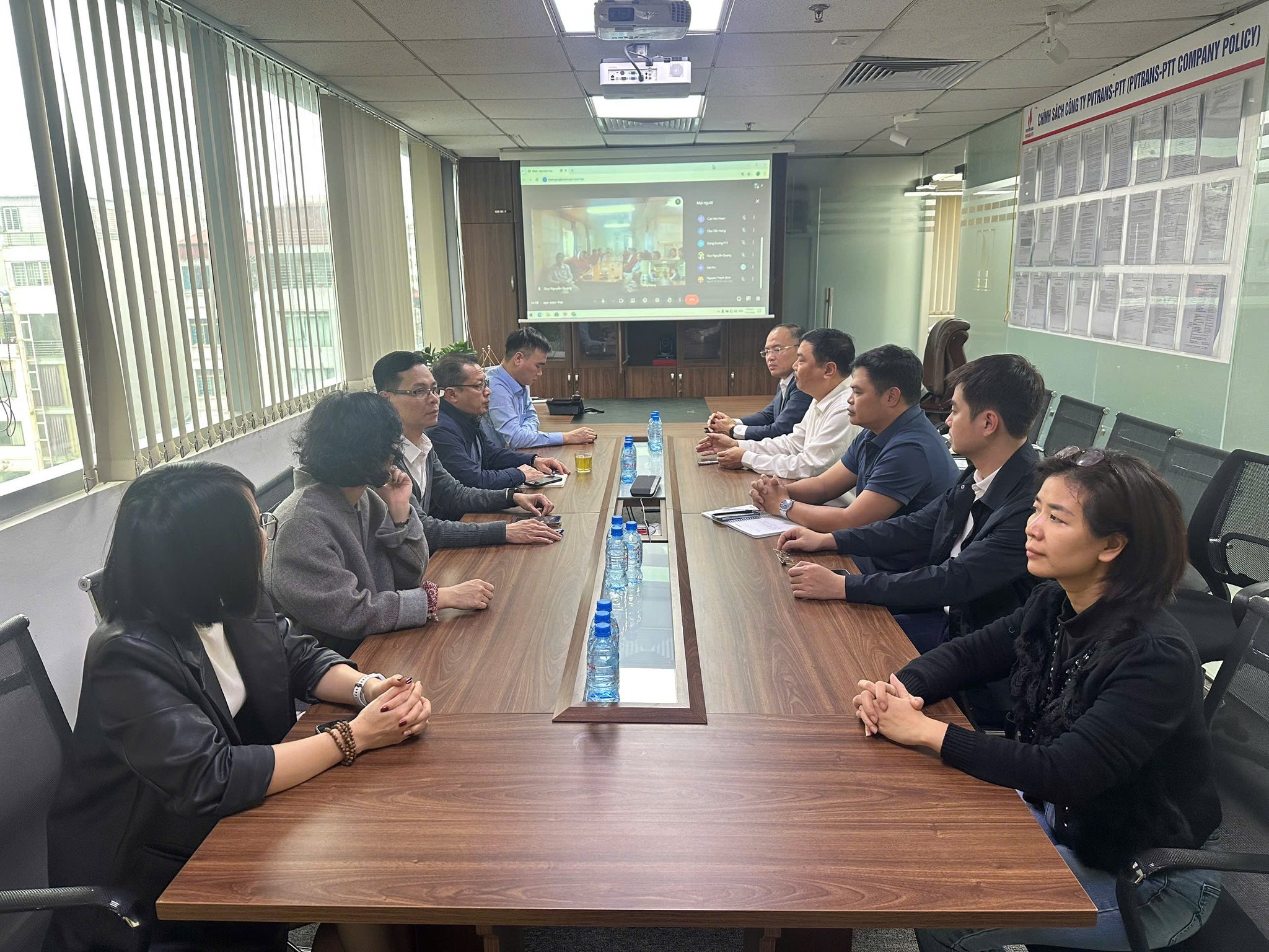 PVTRANS-PTT TỔ CHỨC CHƯƠNG TRÌNH GẶP MẶT CBCNV, THUYỀN VIÊN, LÁI XE VÀ NGƯỜI LAO ĐỘNG CUỐI NĂM 2025