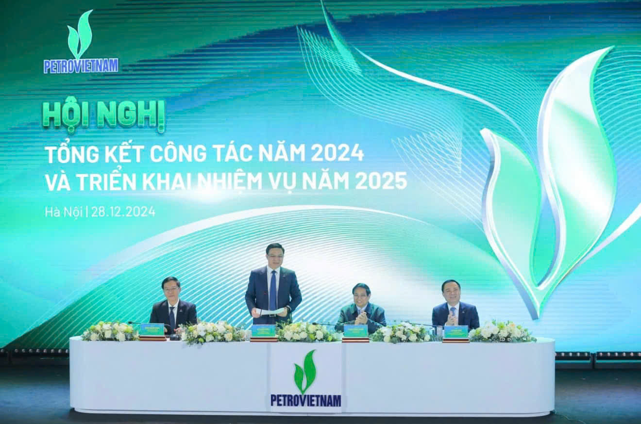 THỦ TƯỚNG CHÍNH PHỦ PHẠM MINH CHÍNH DỰ HỘI NGHỊ TỔNG KẾT NĂM 2024 CỦA PETROVIETNAM